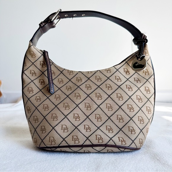 Dooney and Bourke Y2K Vintage Signature Logo Bucket Crescent Hobo Y2K Handbag - Picture 6 of 16